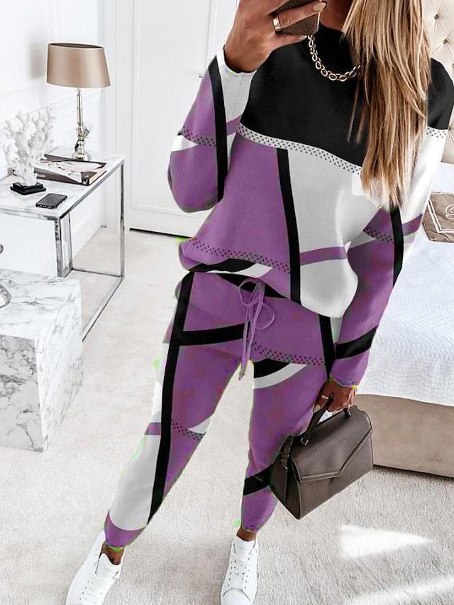 Women's Sporty Loungewear Set with Modern Geometric Design Lune London