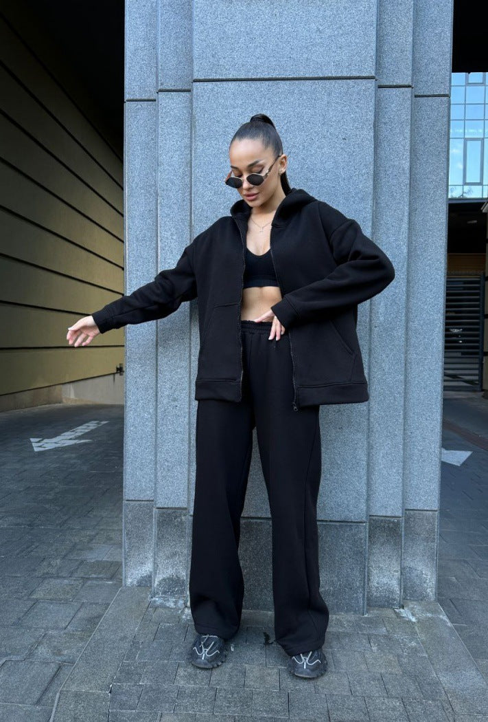 Women's sporty hoodie set with a loose fit and comfortable jogger pants Lune London