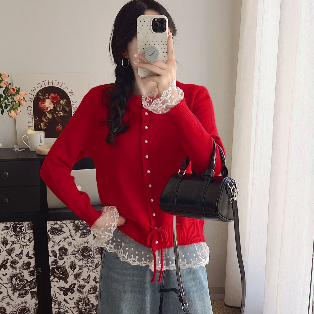 Cardigan pour femmes avec dentelle et détails de boutons Chic & Stil