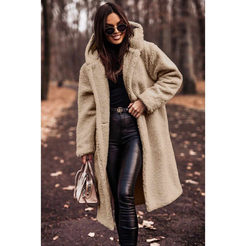 Cozy fleece coat for women with hoodie and practical pockets Lune London