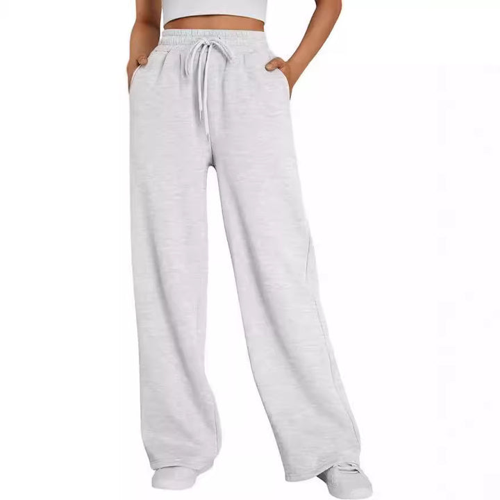 Loose jogging pants for women with elastic waistband Lune London