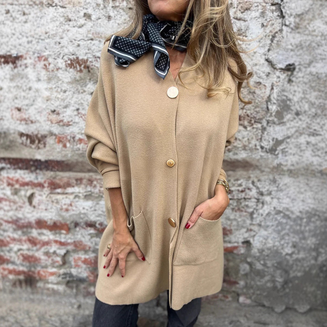 Ladies Fashionable Cardigan with Practical Pockets and Button Closure Lune London