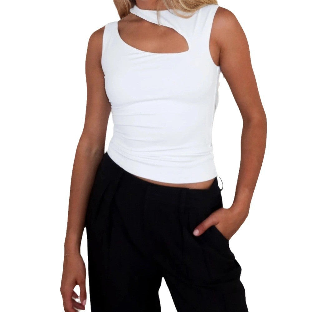 Short top for women with asymmetrical neckline and sculpting silhouette Chic & Stil
