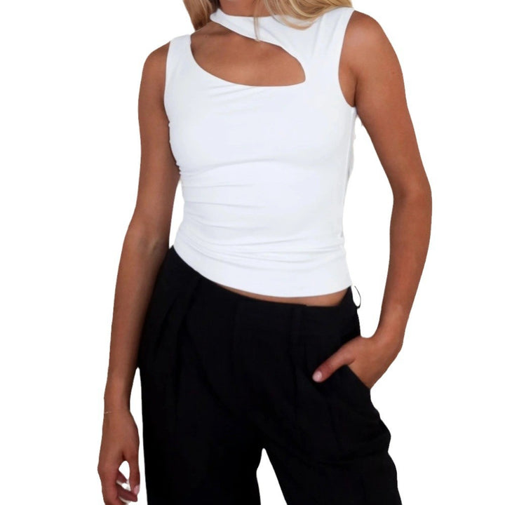 Short top for women with asymmetrical neckline and sculpting silhouette Chic & Stil