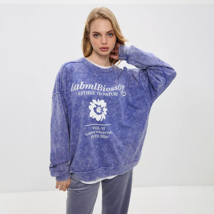 Ladies casual and stylish oversized sweater with floral print Lune London