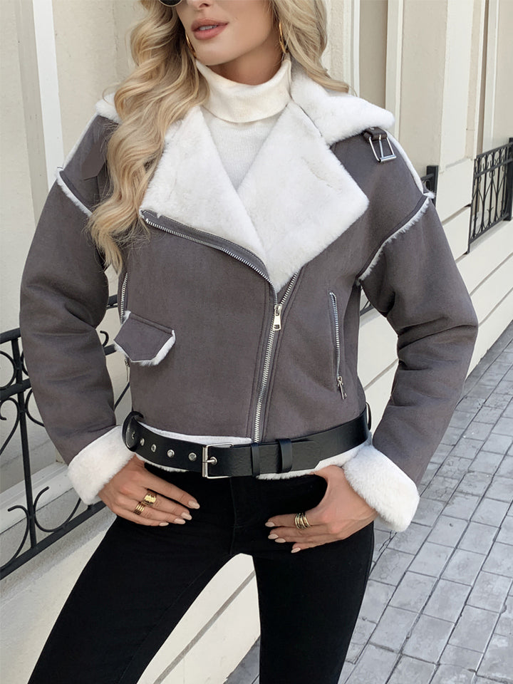 Trendy motorcycle jacket for women with faux leather details and a warm faux fur lining Lune London