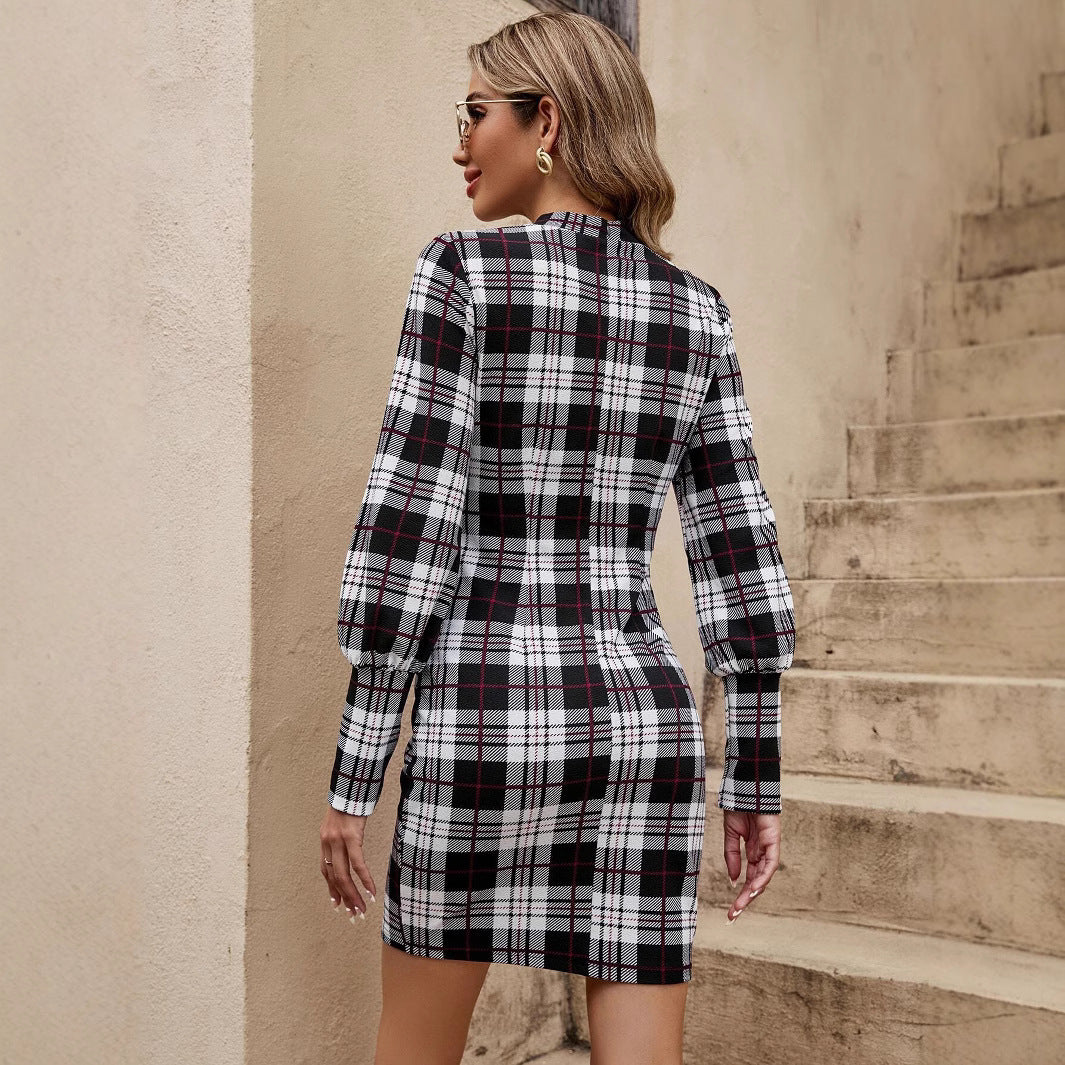 Plaid dress for women with an elegant belt accent and puff sleeves Lune London