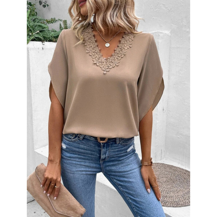 Elegant women blouse with lace decoration Lune London