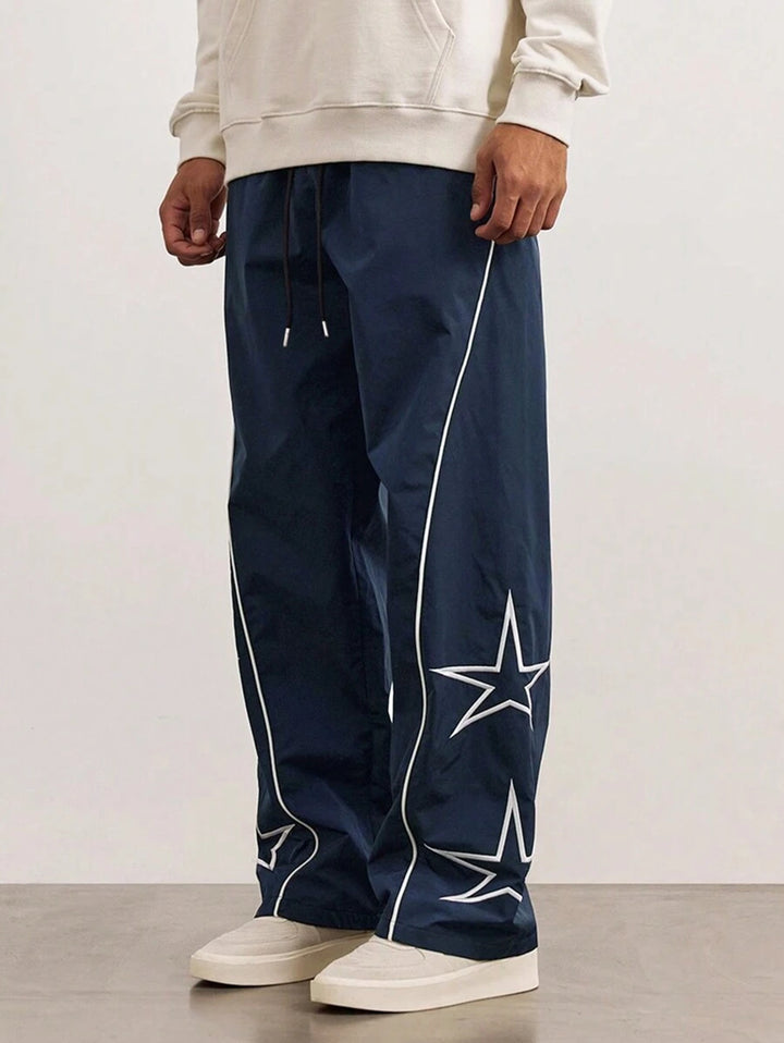 Leisure pants for men with contrasting side stripes Lune London