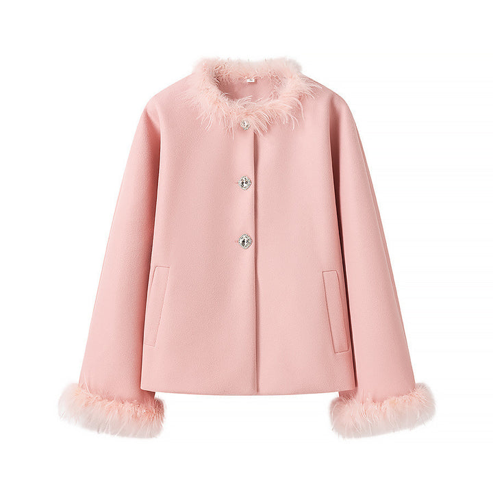 Veste courte pour femmes avec col en fausse fourrure décoratif et détails de boutons Chic & Stil