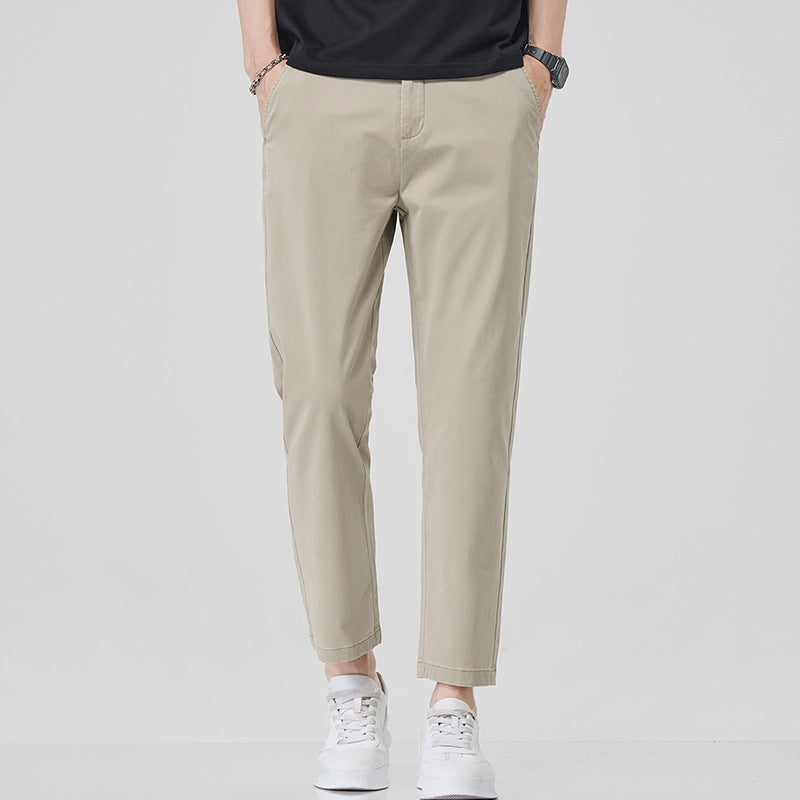 Men's chino pants with a relaxed fit and practical side pockets Lune London
