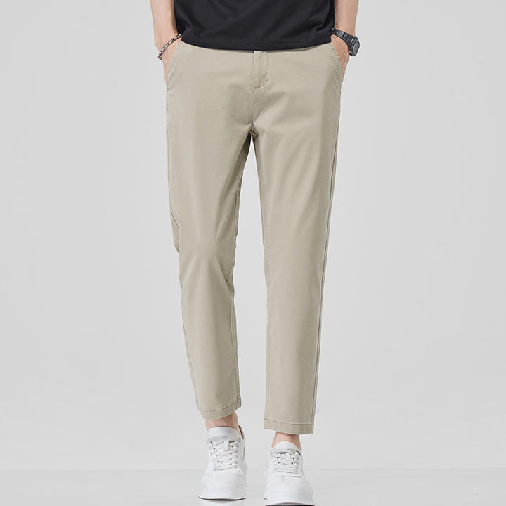 Men's chino pants with a relaxed fit and practical side pockets Lune London