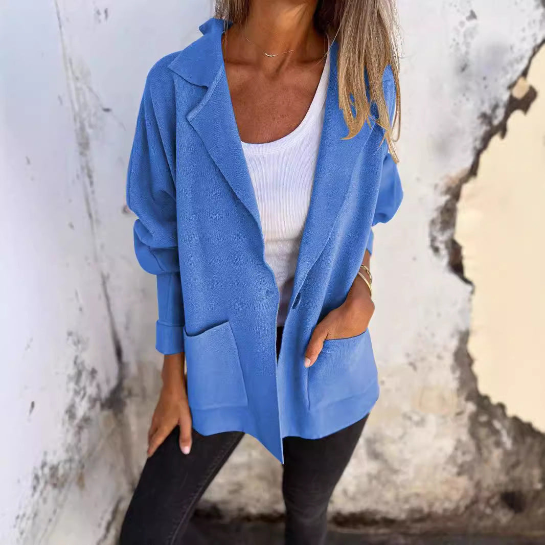 Women Elegant oversized blazer with relaxed fit and practical pockets Lune London