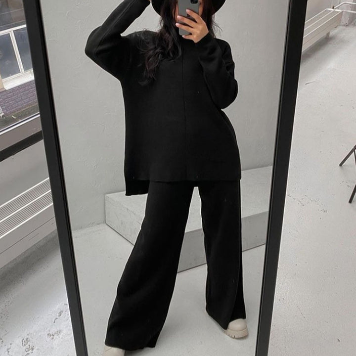 Casual knit set for women with loose fit and high collar Lune London