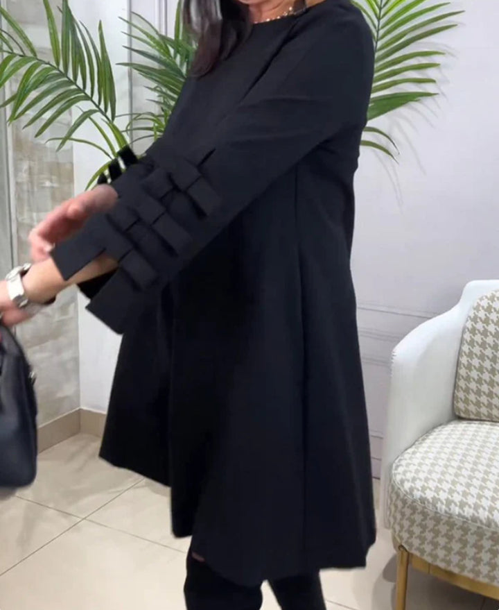 Robe élégante pour femmes avec des détails de volants décoratifs Chic & Stil