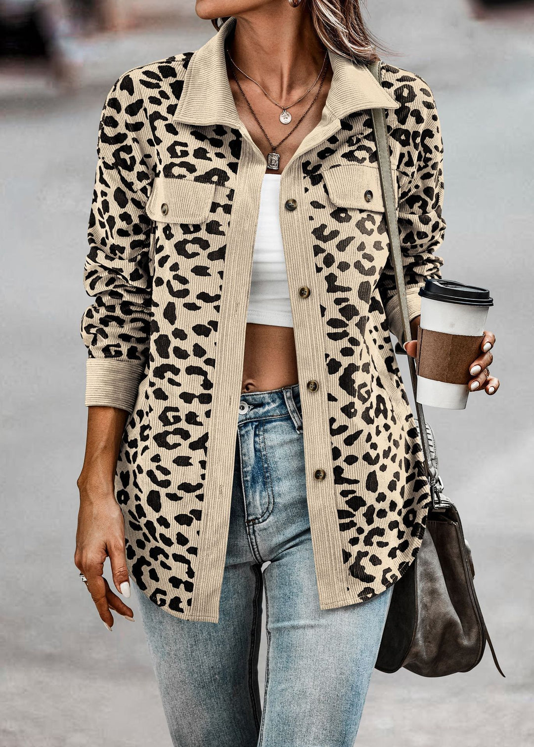 Casual linen jacket for women in animal print Lune London