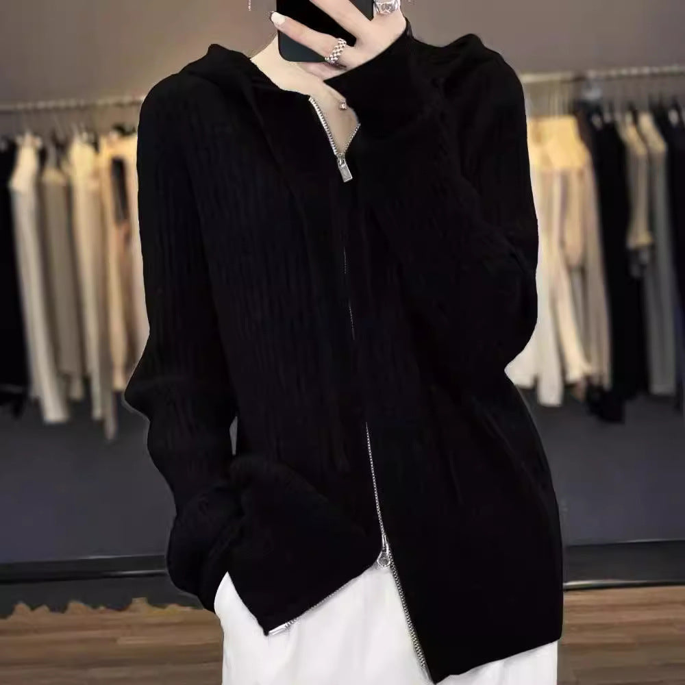 Sweater knitted for women with hood and zip Lune London