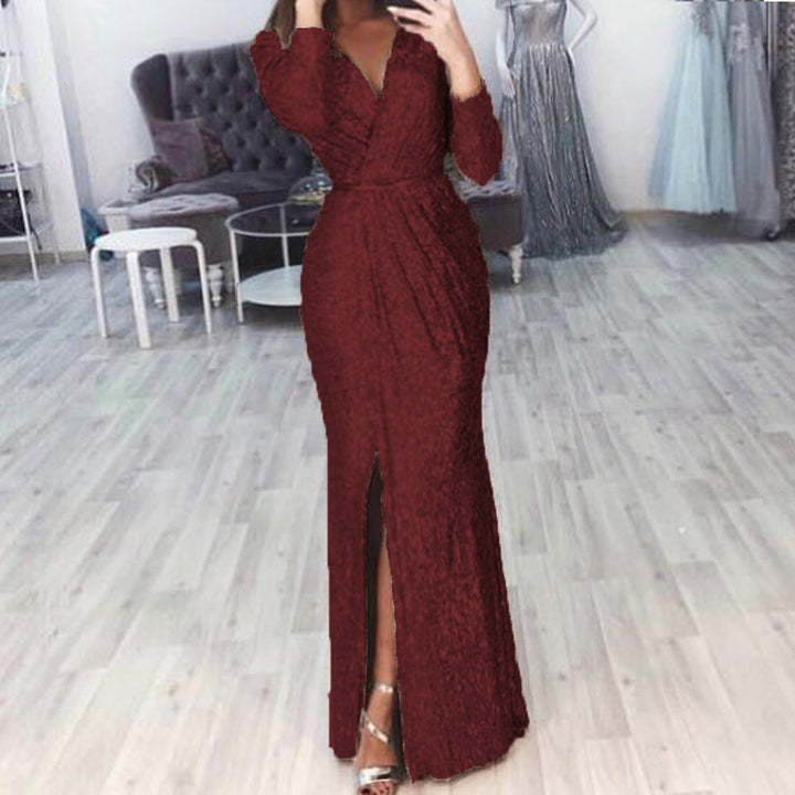 Robe de soirée longue pour femmes avec un design élégant enveloppant et une fente Chic & Stil