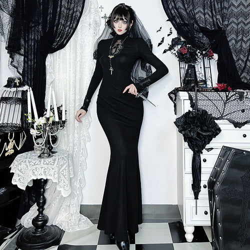 Women Elegant Long Evening Dress in Victorian Style with Lace Accents