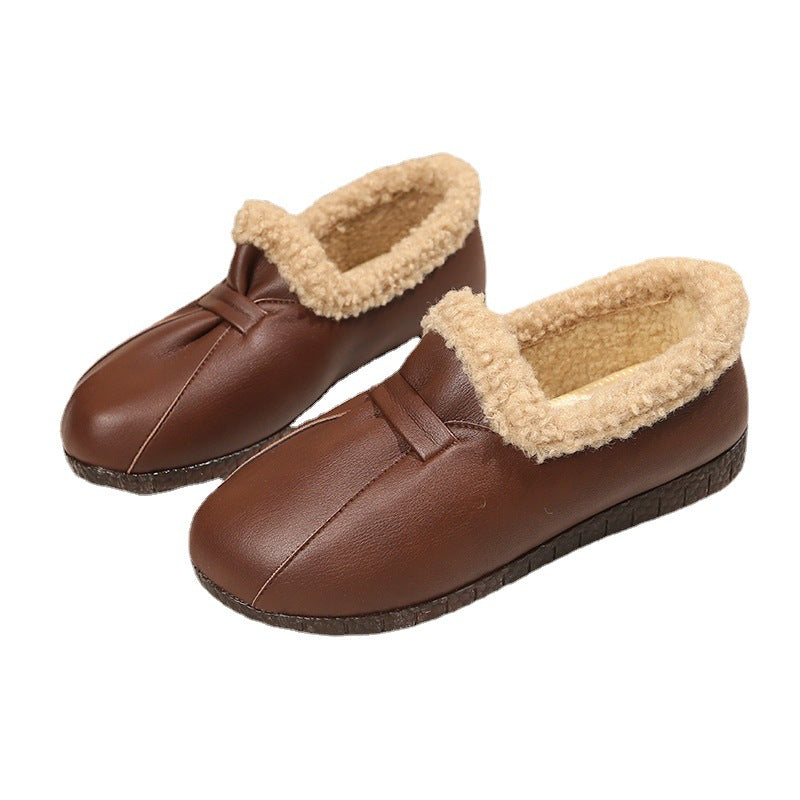 Women's slippers with padded collar and non-slip sole Lune London