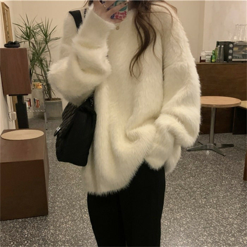 Women Plush Round Neck Sweater with Relaxed Fit and Oversized Size Lune London