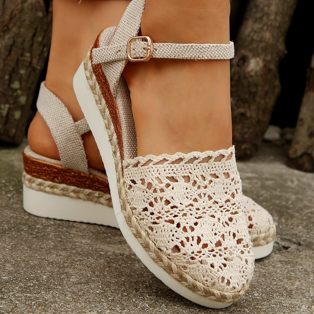 Ladies espadrilles with an elegant crochet design and a comfortable sole Lune London