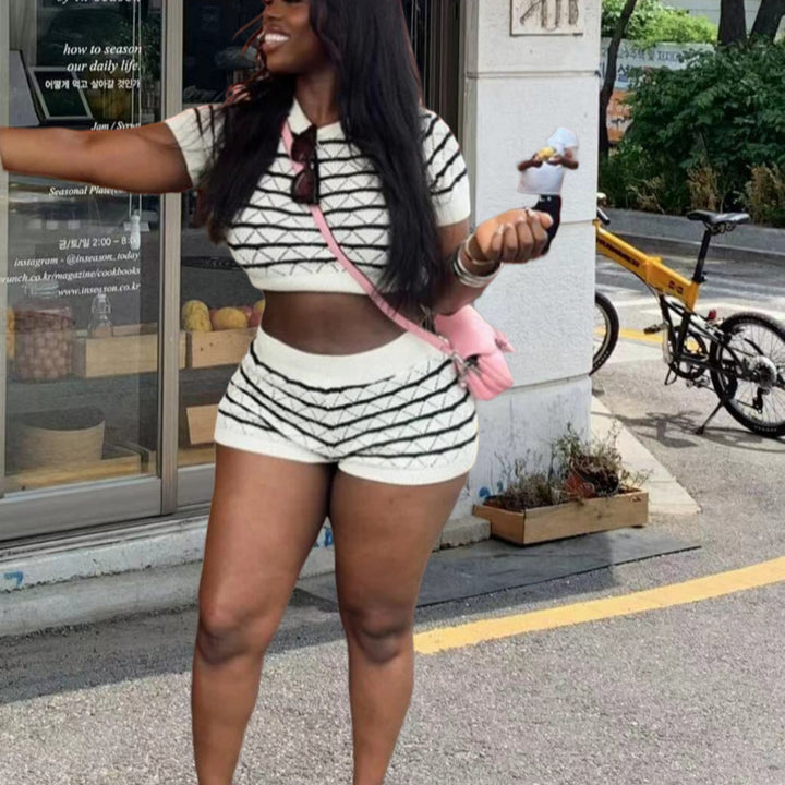 Women Stylish Short Sleeve Crop Top and Shorts Set with Refined Pattern Lune London