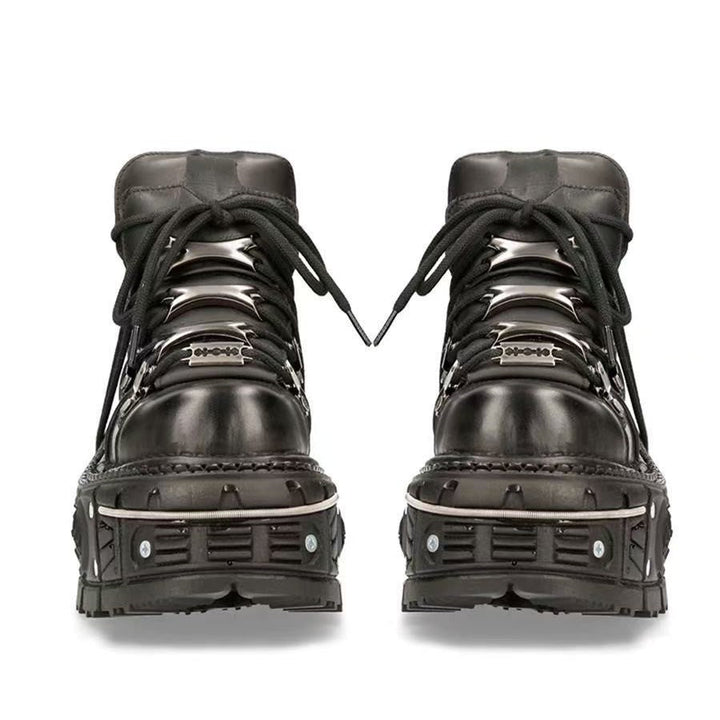 Women Stable High-Top Boots with Robust Rubber Sole Lune London