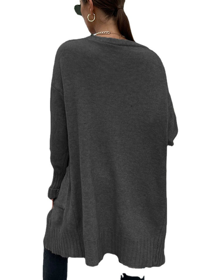 Knitted cardigan for women with a relaxed fit and large pockets Lune London
