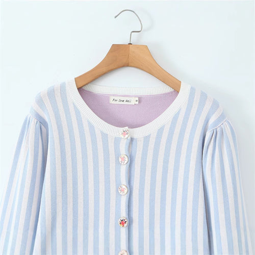 Short-sleeved knit jacket for women with floral decoration Lune London