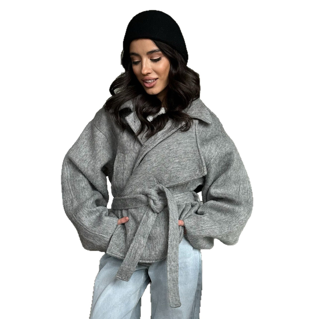 Lune London Comfortable cropped sweater set for women in soft material with zip closure collar