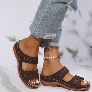 Comfortable garden shoes for women with elegant embroidery Lune London