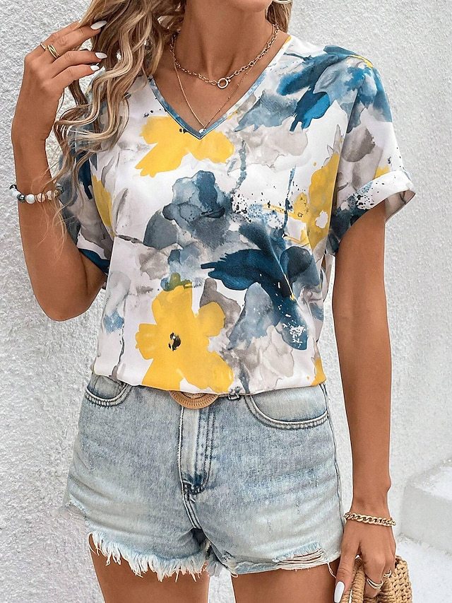 Women's V-neck T-shirt with colorful paisley pattern Lune London