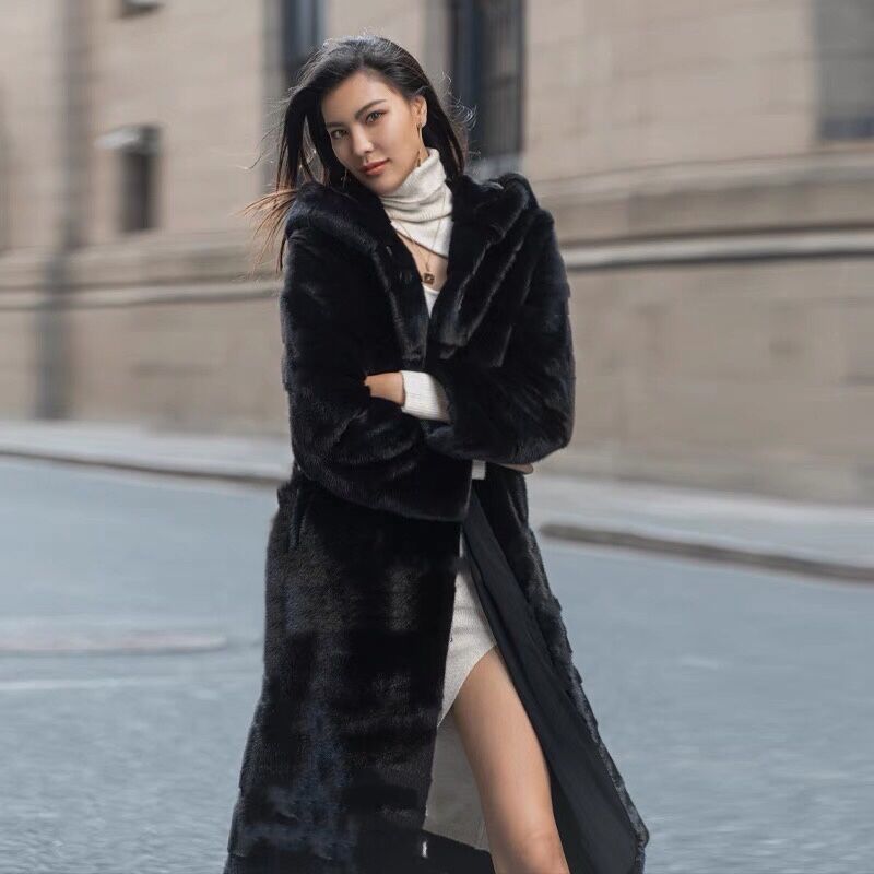 Elegant long coat for women Lune London