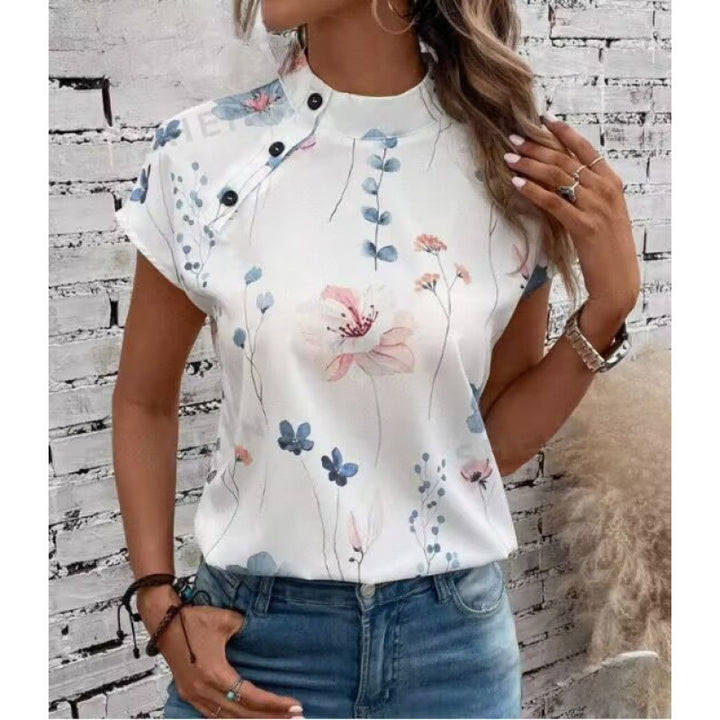 Blouse for women with floral pattern and unique button detail, short sleeves Lune London