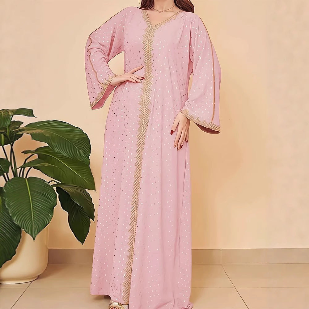 Kaftan dress for women with an elegant embroidery design and a loose fit Lune London