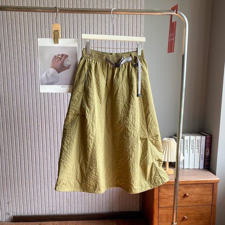 Jupe midi élégante pour femmes avec taille élastique pratique et poches latérales Chic & Stil