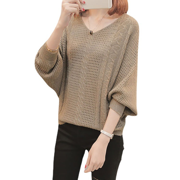 Lightweight knitted sweater for women with V-neck and hip-length fit Lune London