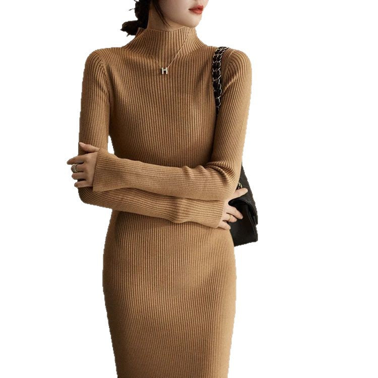 Robe tricotée élégante pour femmes avec col montant et motif à côtes fines