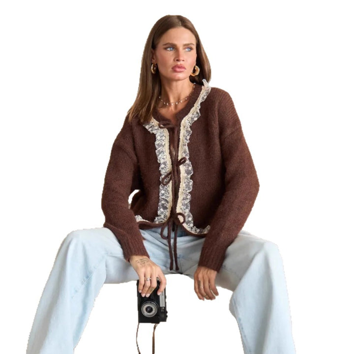 Cardigan tricot élégant pour femmes avec détail en dentelle fine Chic & Stil