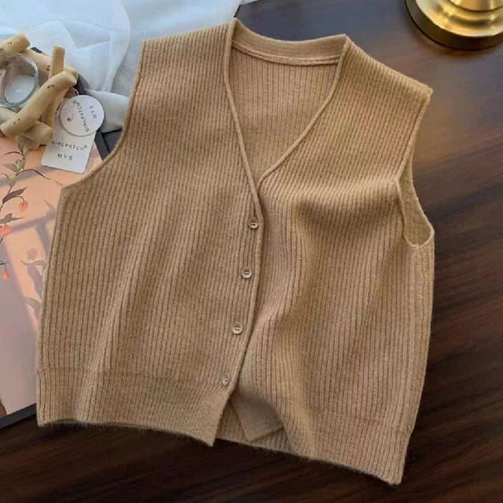 Knit vest for women with button placket and fine ribbed structure Lune London
