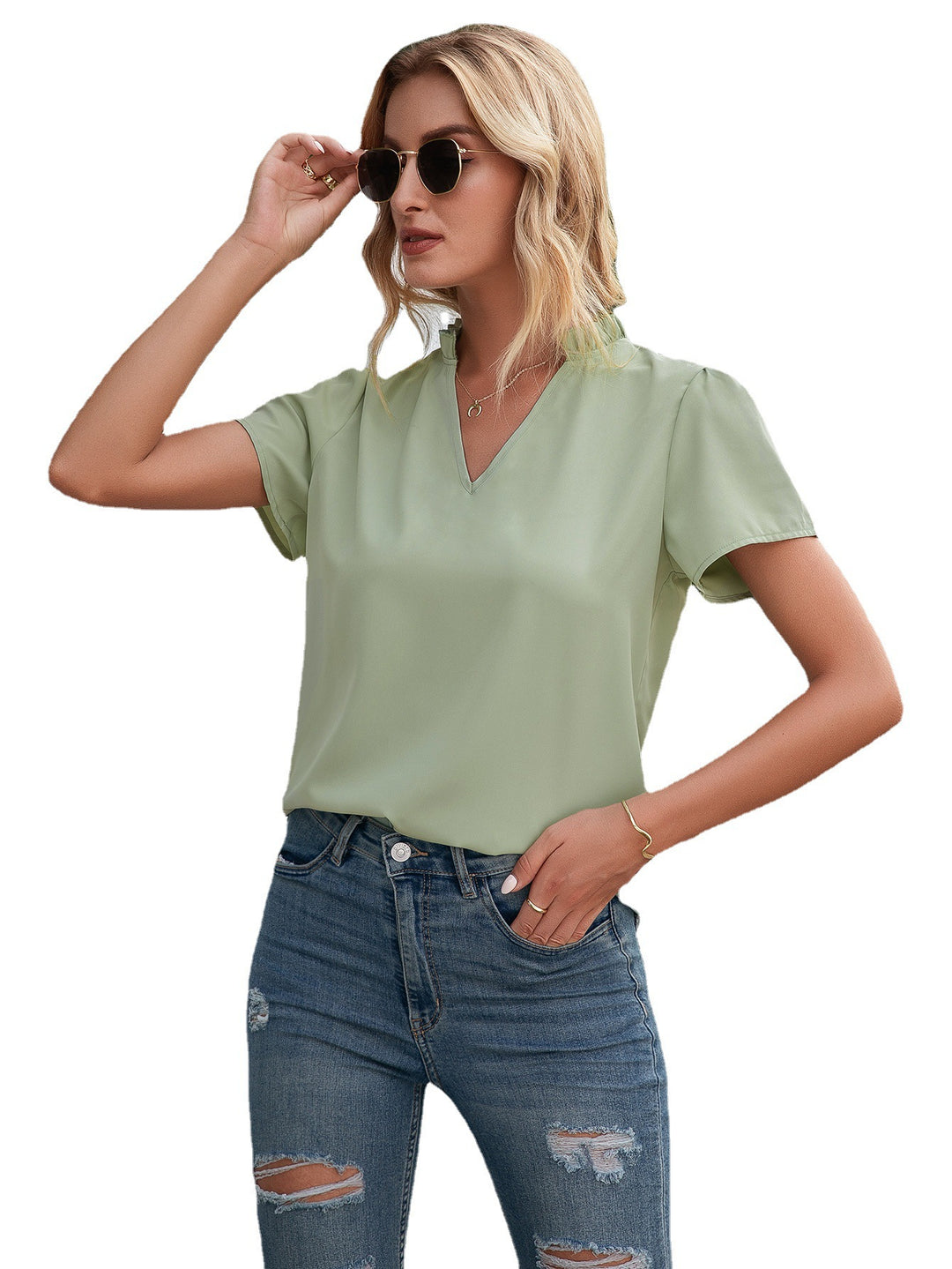 Elegant V-neck blouse for women in fluid material Lune London