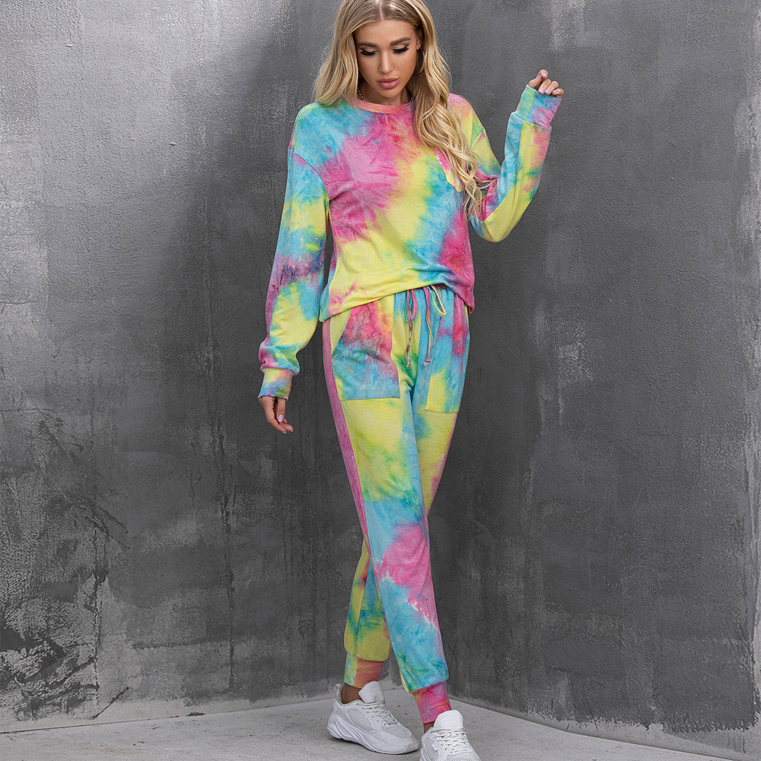 Casual women's clothing with color gradient and practical pockets Lune London