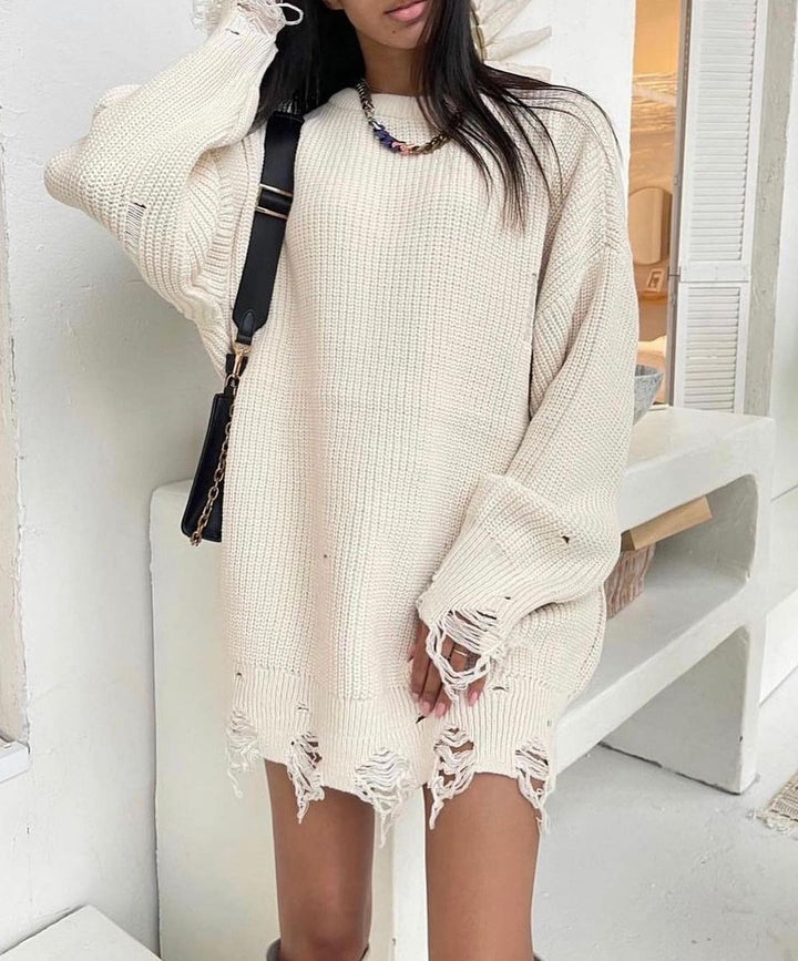 Women Large knit sweater with torn hem Lune London