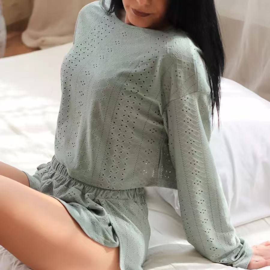 Leisure set for women with a lightweight top and an elastic skirt Lune London