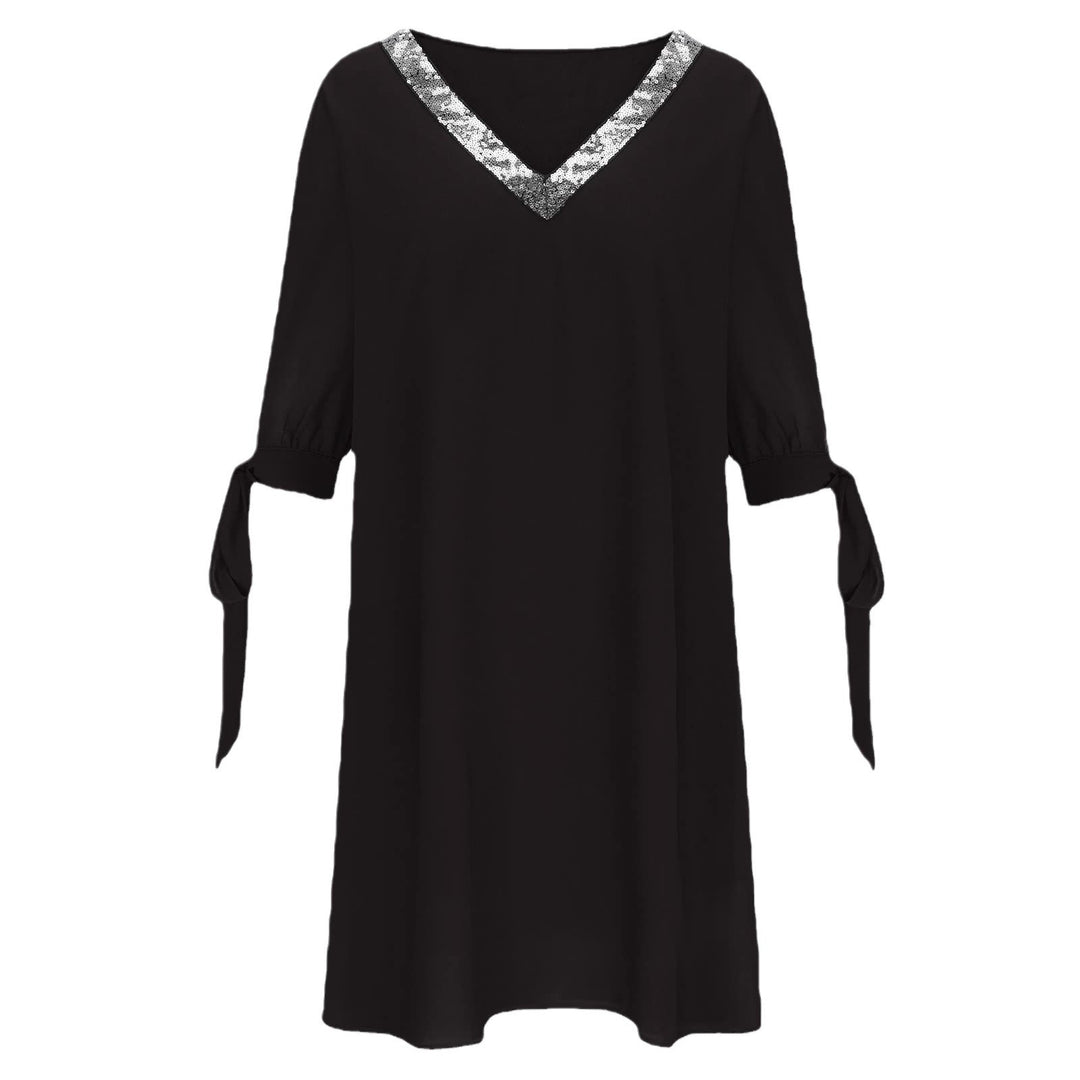 Elegant evening dress for ladies with V-neck Lune London