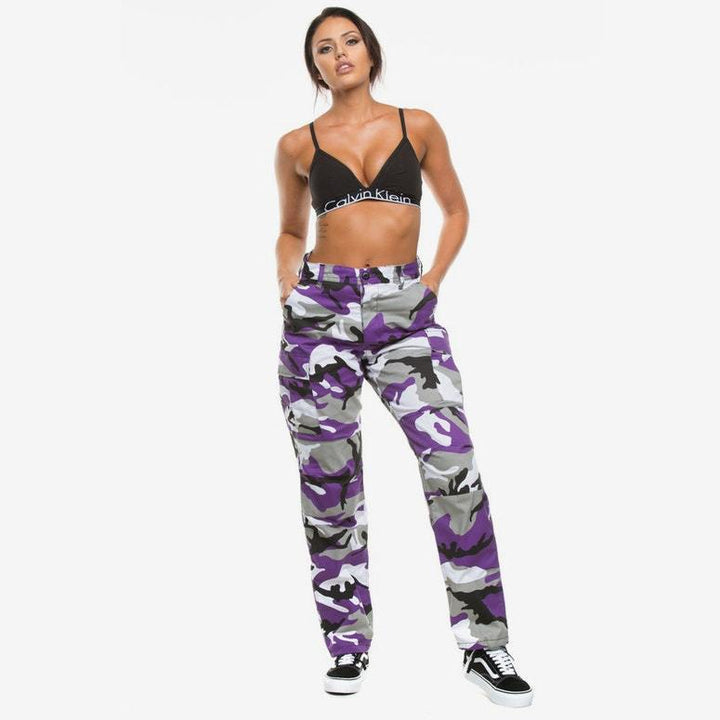 Men's camouflage cargo pants with versatile pockets Lune London