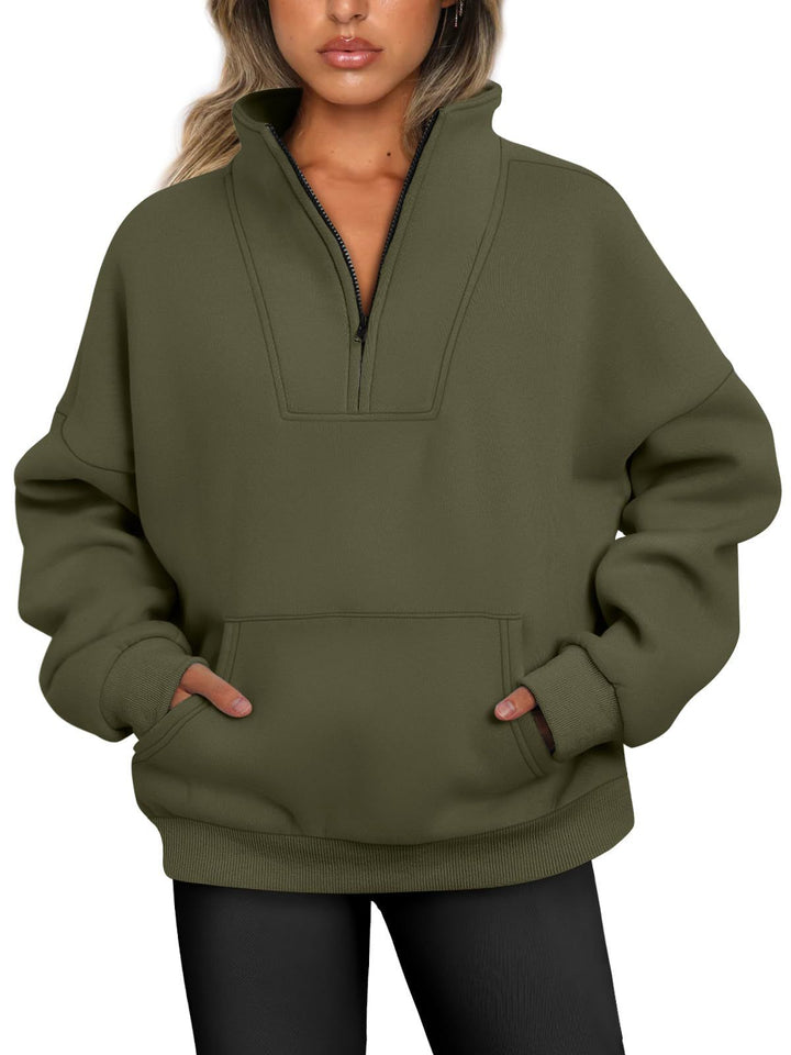 Pull femme décontracté avec col montant et poche kangourou pratique Lune London