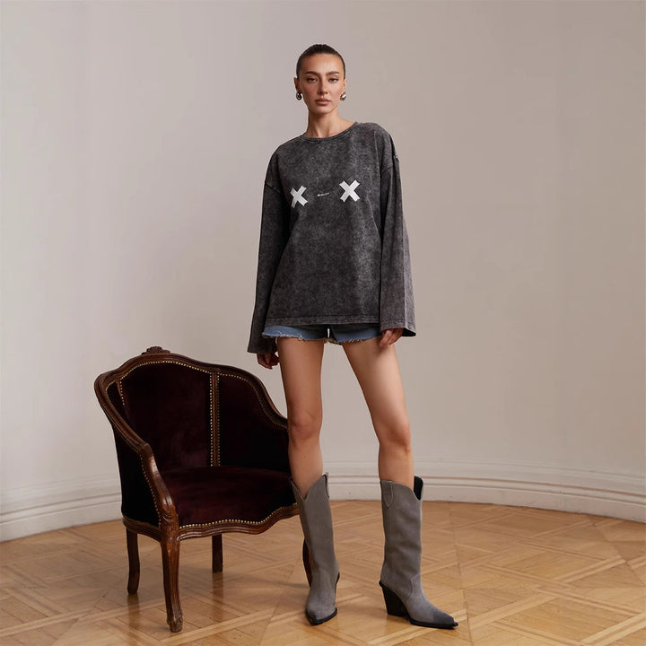 Casual sweatshirt for women with creative graphic print Lune London