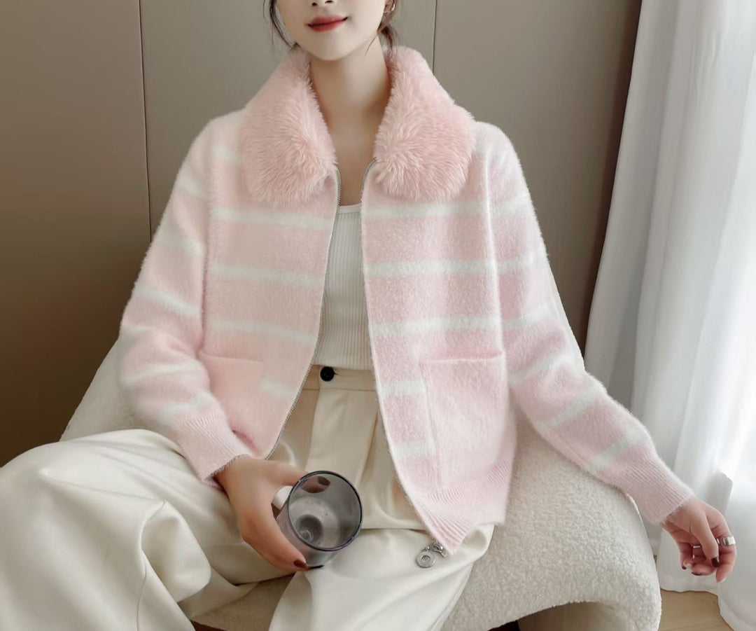 Cardigan confortable pour femmes avec col doublé doux Chic & Stil